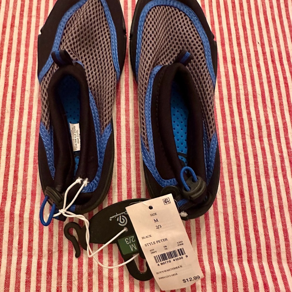 Champion Water Shoes, Youth size M (2/3). New with tags.